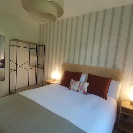 Otto's Tajamar Lastres